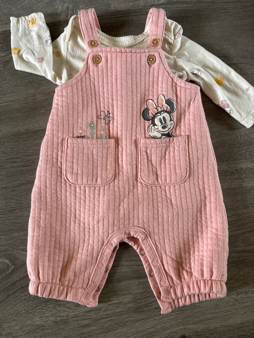 Minnie Mouse romper